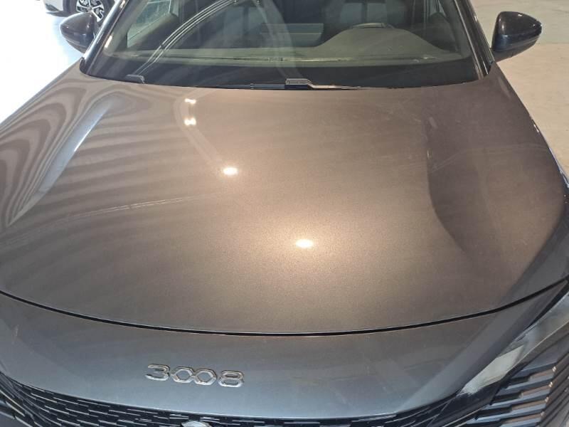 Peugeot 3008 130 EAT8 SeS ALLURE - foto 23
