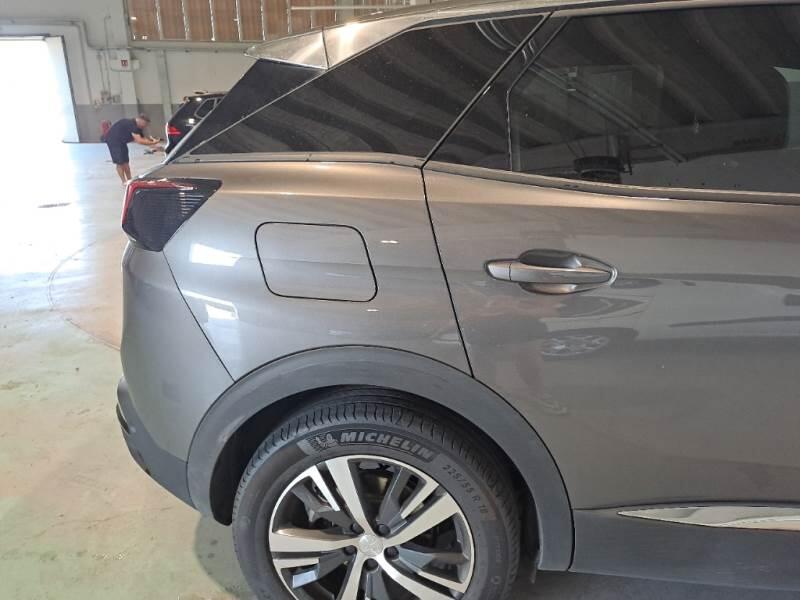 Peugeot 3008 130 EAT8 SeS ALLURE - foto 40