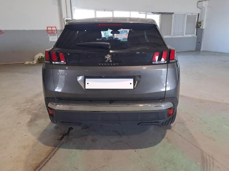 Peugeot 3008 130 EAT8 SeS ALLURE - foto 44