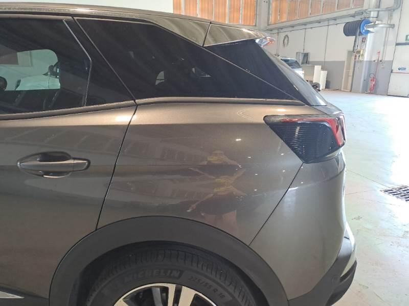 Peugeot 3008 130 EAT8 SeS ALLURE - foto 47