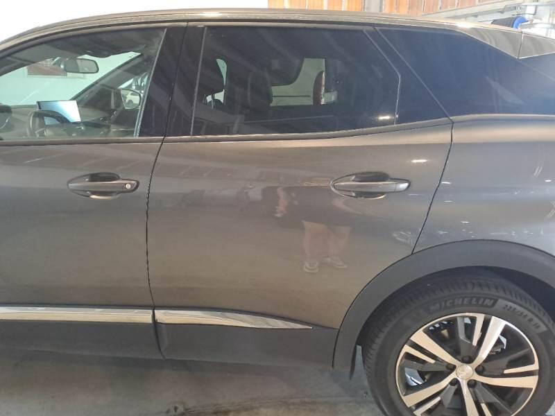 Peugeot 3008 130 EAT8 SeS ALLURE - foto 50