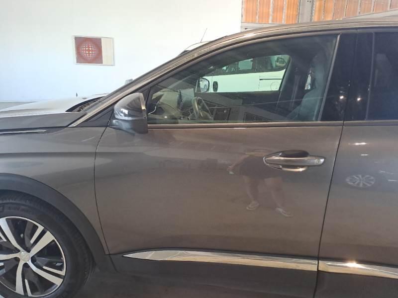 Peugeot 3008 130 EAT8 SeS ALLURE - foto 52