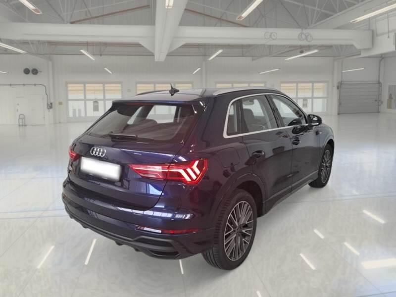 Audi Q3 35 TDI S TRONIC S LINE EDITION - foto 2
