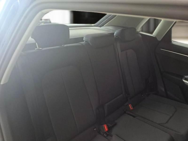 Audi Q3 35 TDI S TRONIC S LINE EDITION - foto 15