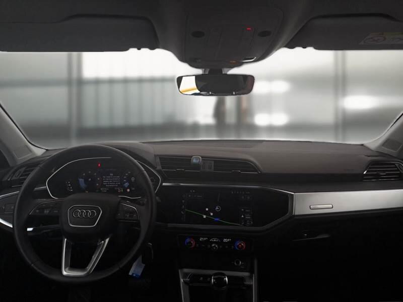 Audi Q3 35 TDI S TRONIC S LINE EDITION - foto 3