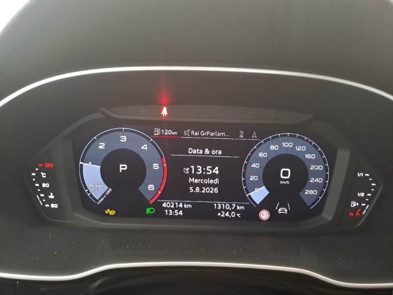 Audi Q3 35 TDI S TRONIC S LINE EDITION - foto 4