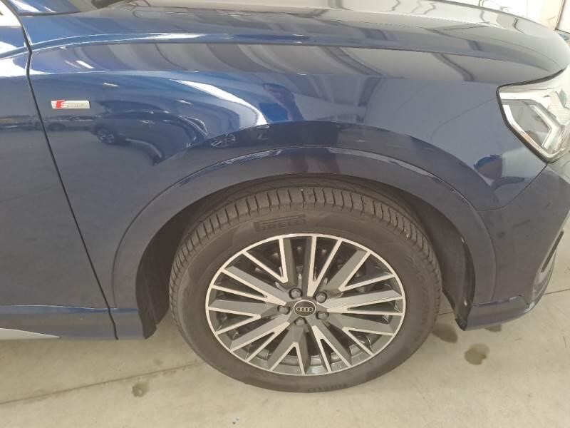 Audi Q3 35 TDI S TRONIC S LINE EDITION - foto 39