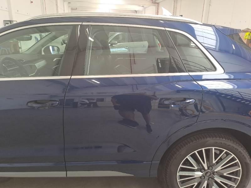 Audi Q3 35 TDI S TRONIC S LINE EDITION - foto 56