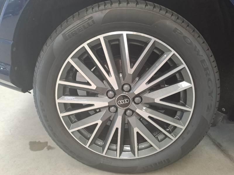 Audi Q3 35 TDI S TRONIC S LINE EDITION - foto 68