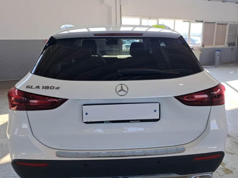 Mercedes GLA 180 D PROG ADVANCED - foto 48