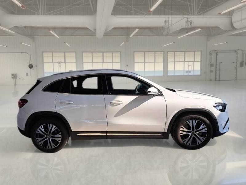 Mercedes GLA 180 D PROG ADVANCED - foto 7