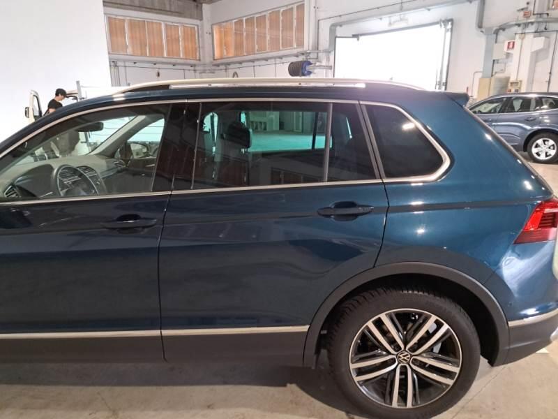 Volkswagen Tiguan 2.0 TDI SCR 110KW ELEGANCE DSG - foto 27