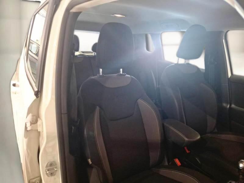 Jeep Renegade 1.6 MJET 130CV LIMITED - foto 13