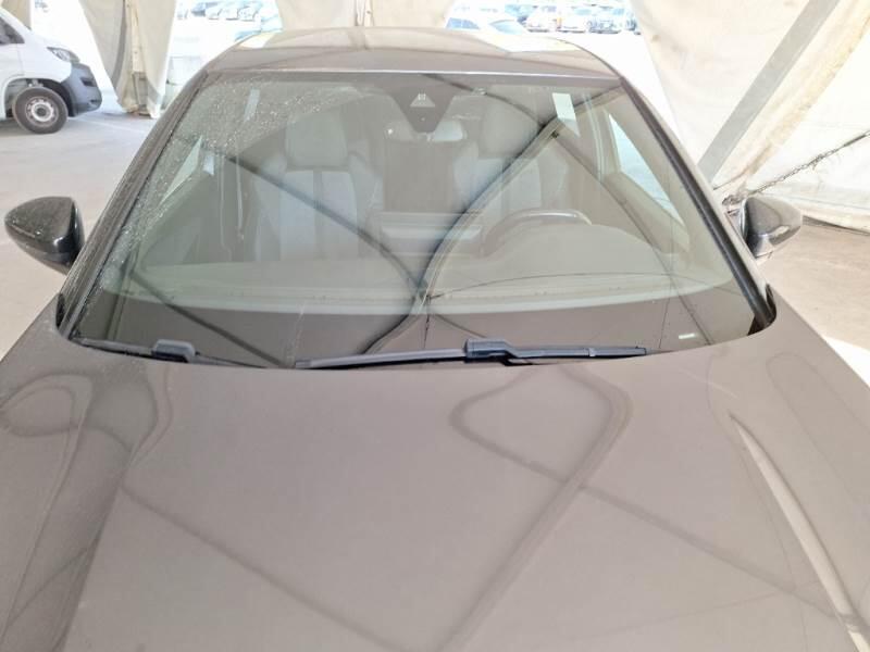 Peugeot 3008 130 EAT8 SeS ALLURE PACK - foto 23