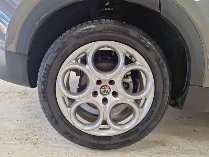 Alfa Romeo Tonale 1.5 130CV HYBRID TCT7 SUPER - foto 18