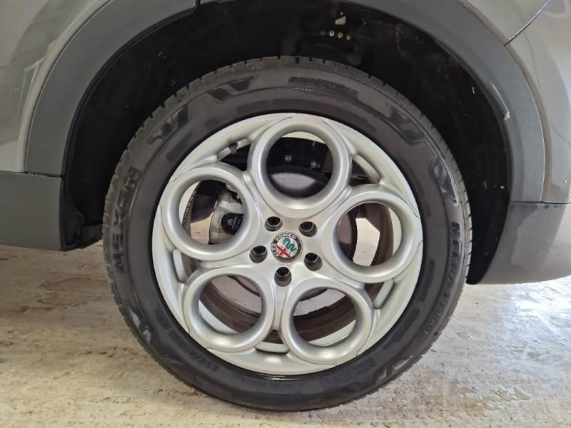 Alfa Romeo Tonale 1.5 130CV HYBRID TCT7 SUPER - foto 19