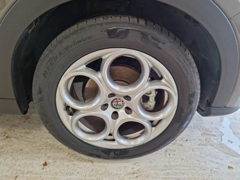 Alfa Romeo Tonale 1.5 130CV HYBRID TCT7 SUPER - foto 32