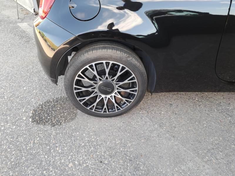 Fiat 500 1.0 70CV IBRIDO DOLCEVITA - foto 32
