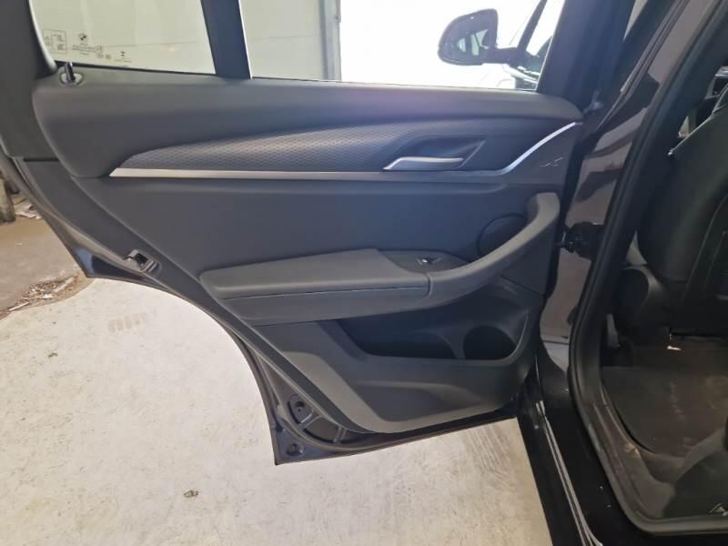 BMW X3 20D MH48V MSPORT - foto 85