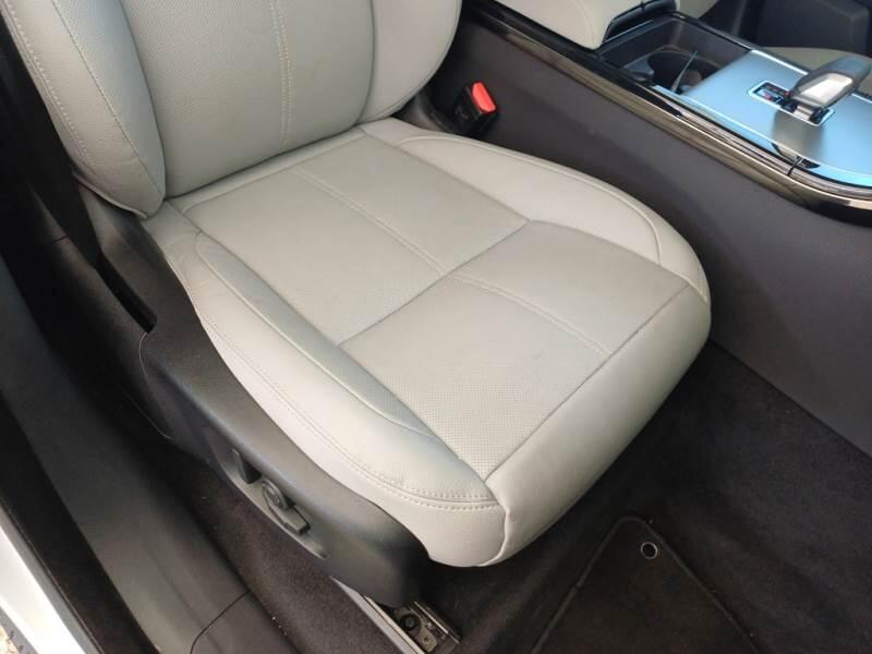Land Rover Range Rover Velar 2.0D I4 204 S 4WD AUTO - foto 14