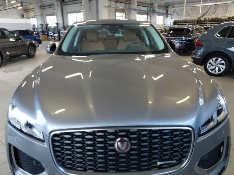 Jaguar F-Pace 3.0D D300 R-DYNAMIC SE AUTO 4WD - foto 23