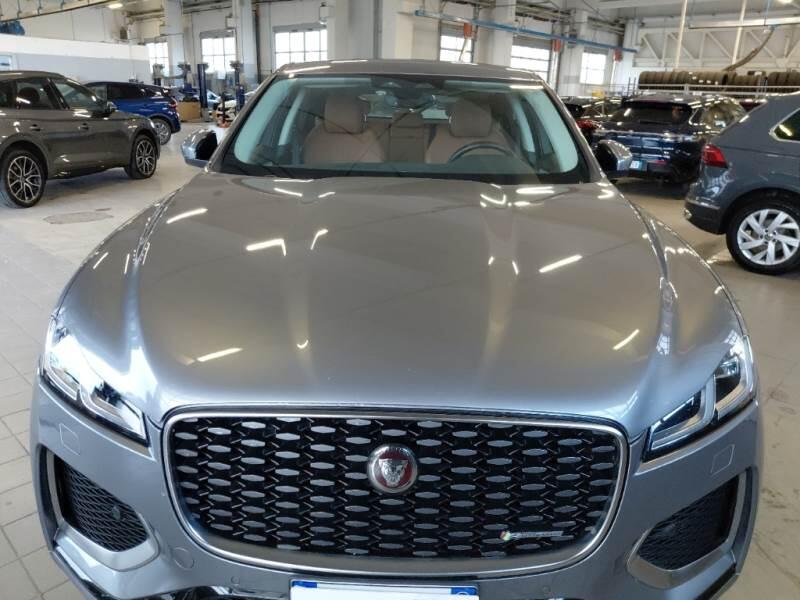 Jaguar F-Pace 3.0D D300 R-DYNAMIC SE AUTO 4WD - foto 30