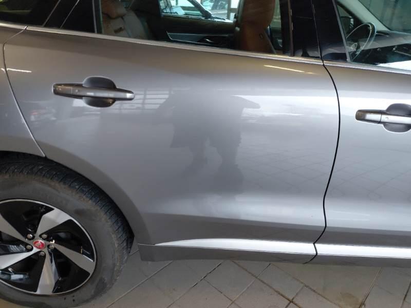 Jaguar F-Pace 3.0D D300 R-DYNAMIC SE AUTO 4WD - foto 45