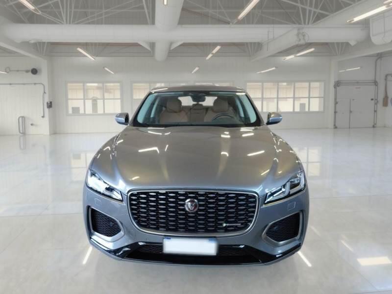 Jaguar F-Pace 3.0D D300 R-DYNAMIC SE AUTO 4WD - foto 6