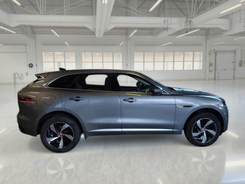Jaguar F-Pace 3.0D D300 R-DYNAMIC SE AUTO 4WD - foto 7