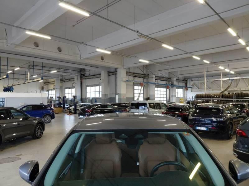 Jaguar F-Pace 3.0D D300 R-DYNAMIC SE AUTO 4WD - foto 9