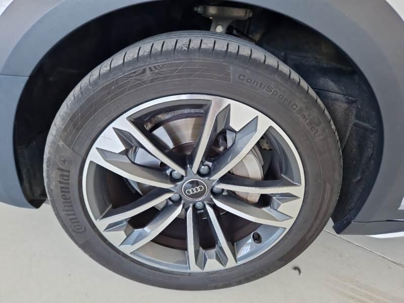 Audi A4 2.0 40 TDI QUATTRO S TRON. ID. CONTRAST - foto 20