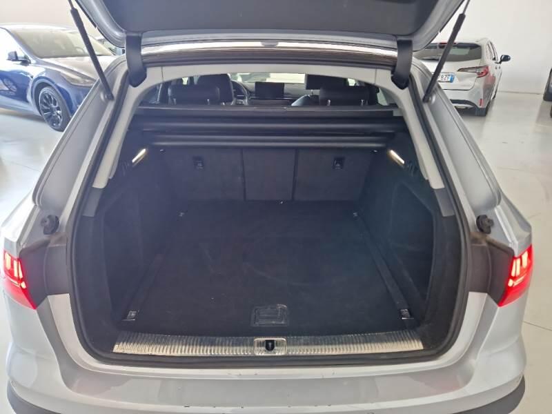 Audi A4 2.0 40 TDI QUATTRO S TRON. ID. CONTRAST - foto 5