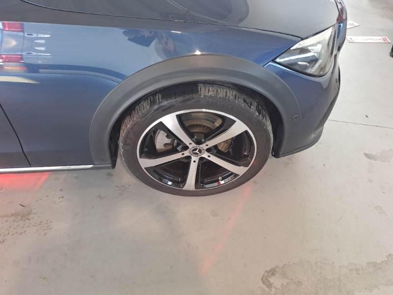 Mercedes C-Klasse-Kombi STATION WAGON 220D M.HYBR 4M ALL TERRAIN PREMIUM PLUS - foto 17