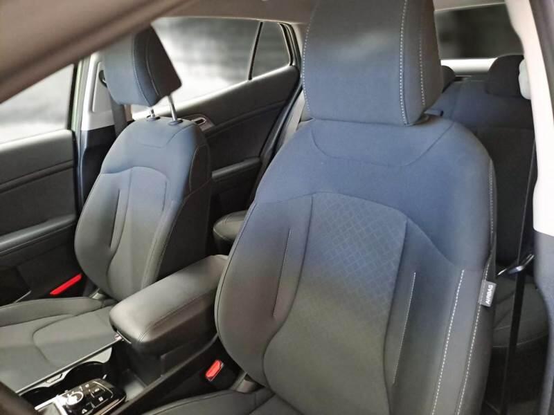 Kia Sportage 1.6 CRDI MHEV BUSINESS 2WD DCT - foto 11