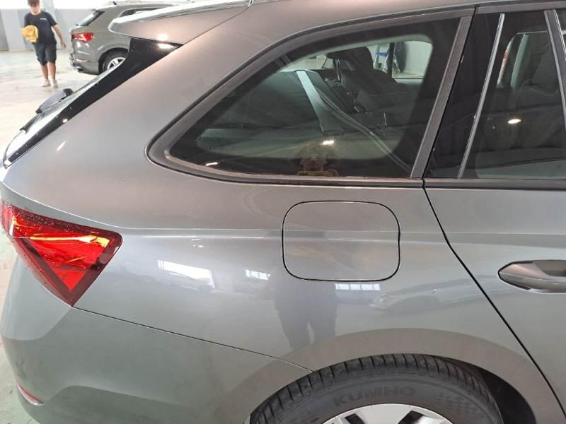 Skoda Octavia STATION WAGON 2.0 TDI EVO 85KW EXECUTIVE DSG - foto 29