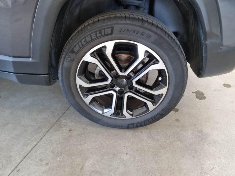 Jeep Compass 1.6 MJET II 96KW LIMITED - foto 20