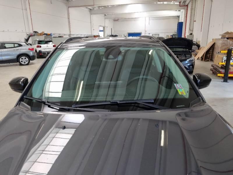 Jeep Compass 1.6 MJET II 96KW LIMITED - foto 23