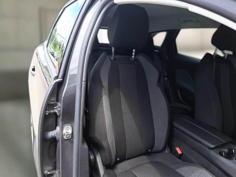 Peugeot 3008 130 EAT8 SeS ACTIVE PACK (AUTOCARRO) - foto 13