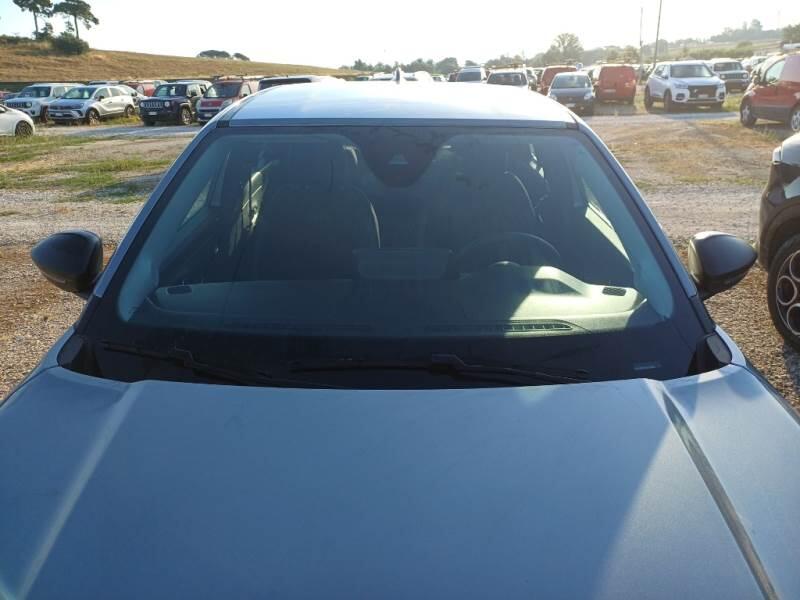 Jeep Avenger 1.2 MHEV E-HYBRID TURBO LONGITUDE - foto 28