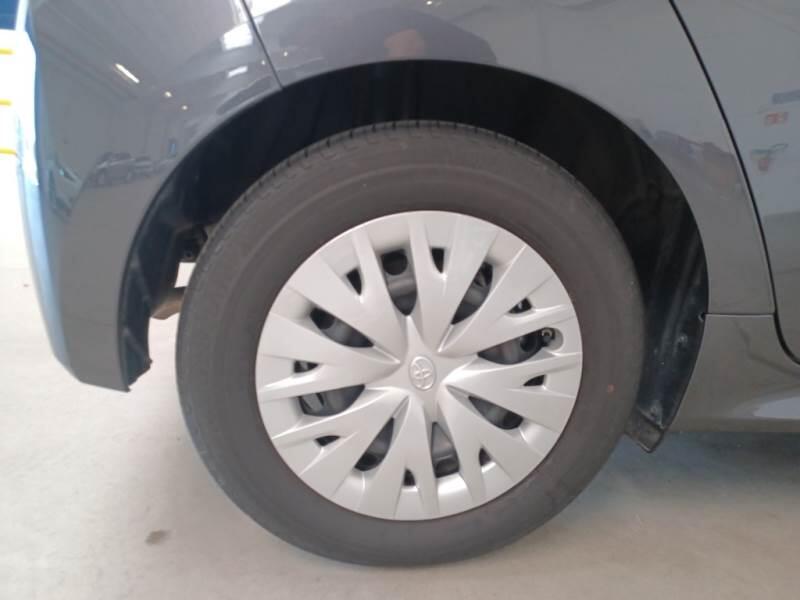 Toyota Yaris BERLINA HYBRID ACTIVE MY24 - foto 18