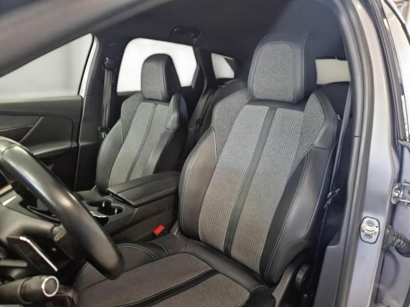 Peugeot 3008 SUV BLUEHDI 130 EAT8 SeS ALLURE - foto 11
