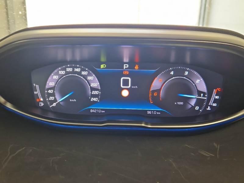 Peugeot 3008 SUV BLUEHDI 130 EAT8 SeS ALLURE - foto 4