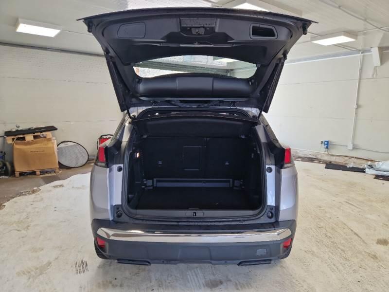 Peugeot 3008 SUV BLUEHDI 130 EAT8 SeS ALLURE - foto 5