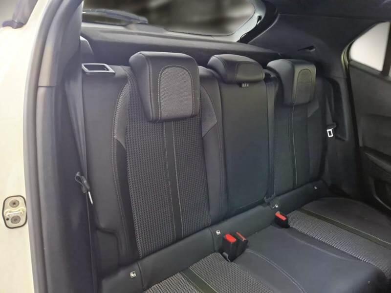 Peugeot P1 CROSSOVER PURETECH 130 EAT8 GT SS AUT. - foto 15