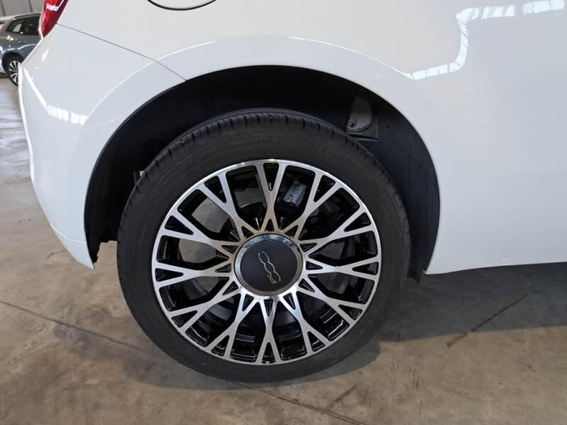 Fiat 500 1.0 70CV IBRIDO DOLCEVITA - foto 18