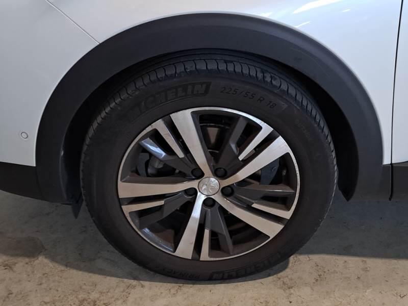 Peugeot 3008 130 EAT8 SeS ALLURE - foto 34