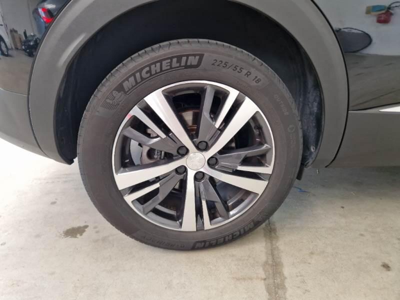 Peugeot 3008 130 EAT8 SeS ALLURE - foto 18
