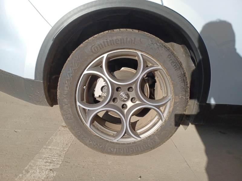 Alfa Romeo Stelvio 2.2 TD 210 CV SPRINT AT8 Q4 - foto 18