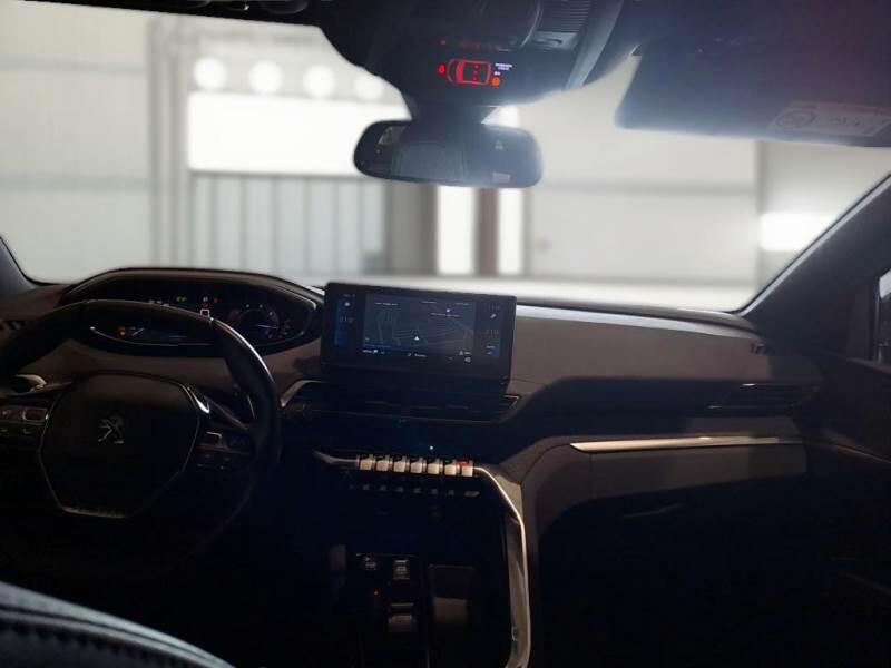Peugeot 3008 130 EAT8 SeS ALLURE - foto 3