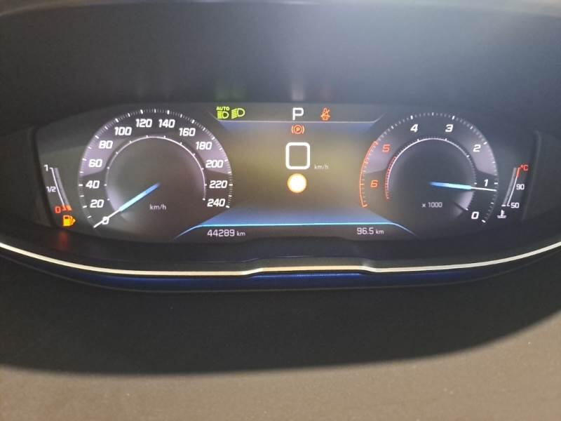 Peugeot 3008 130 EAT8 SeS ALLURE - foto 4